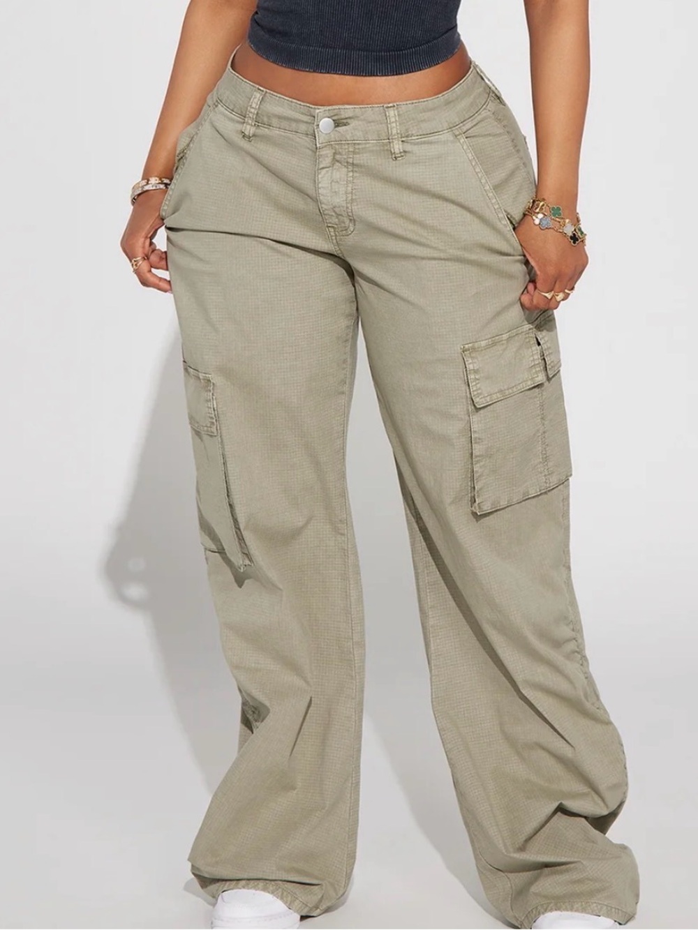 Wide Leg Cargo Pants in Olive Green